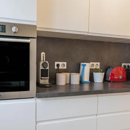 Apartamento Chez La Clo' - Joli 2 Pieces, Parking Gratuit, Acces Direct Tram 2 Min A Pied *
