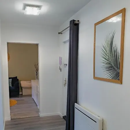 Chez La Clo' - Joli 2 Pieces, Parking Gratuit, Acces Direct Tram 2 Min A Pied Apartamento *