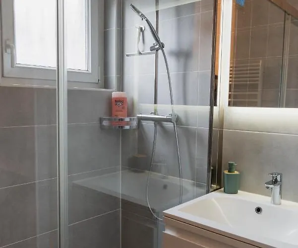 Chez La Clo' - Joli 2 Pièces, Parking Gratuit, Accès Direct Tram 2 Min à Pied * Strasburgo
