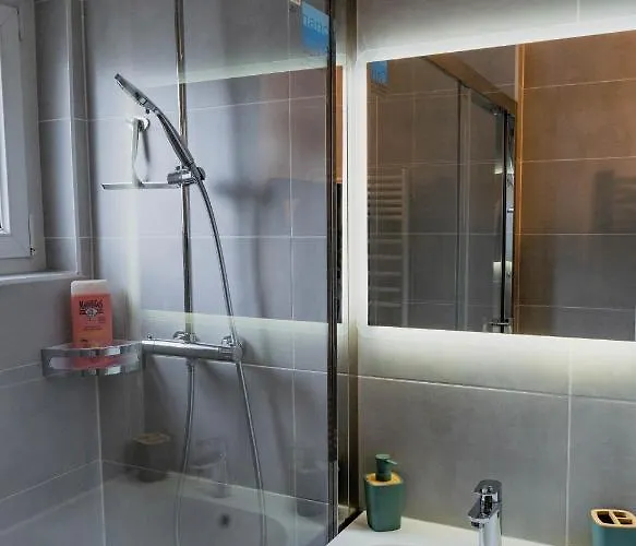Appartamento Chez La Clo' - Joli 2 Pièces, Parking Gratuit, Accès Direct Tram 2 Min à Pied