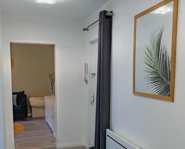 Chez La Clo' - Joli 2 Pièces, Parking Gratuit, Accès Direct Tram 2 Min à Pied Appartamento *