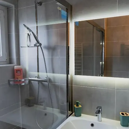 דירה Chez La Clo' - Joli 2 Pieces, Parking Gratuit, Acces Direct Tram 2 Min A Pied