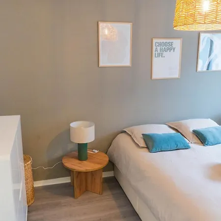 Chez La Clo' - Joli 2 Pieces, Parking Gratuit, Acces Direct Tram 2 Min A Pied Strasbourg